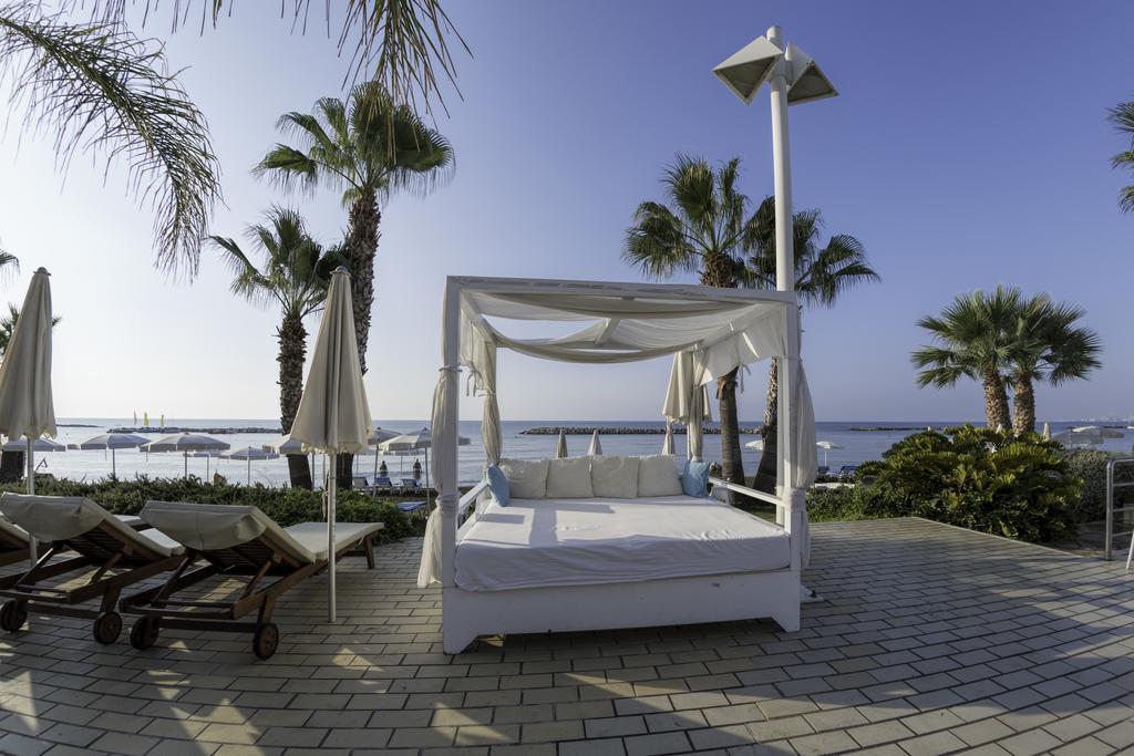 Palm Beach Hotel & Bungalows Larnaca Exterior photo