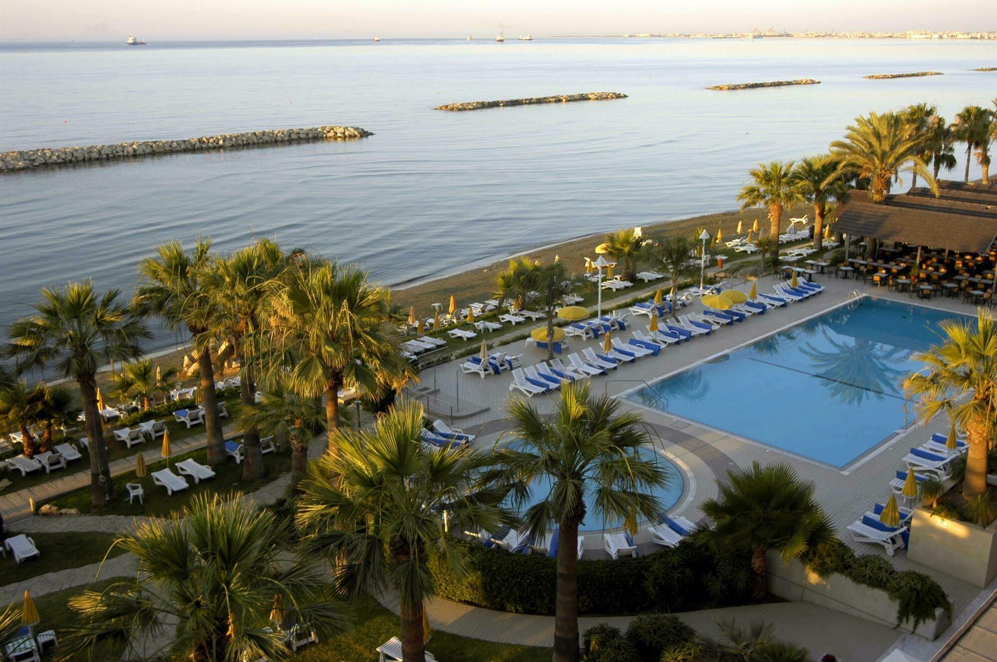 Palm Beach Hotel & Bungalows Larnaca Facilities photo