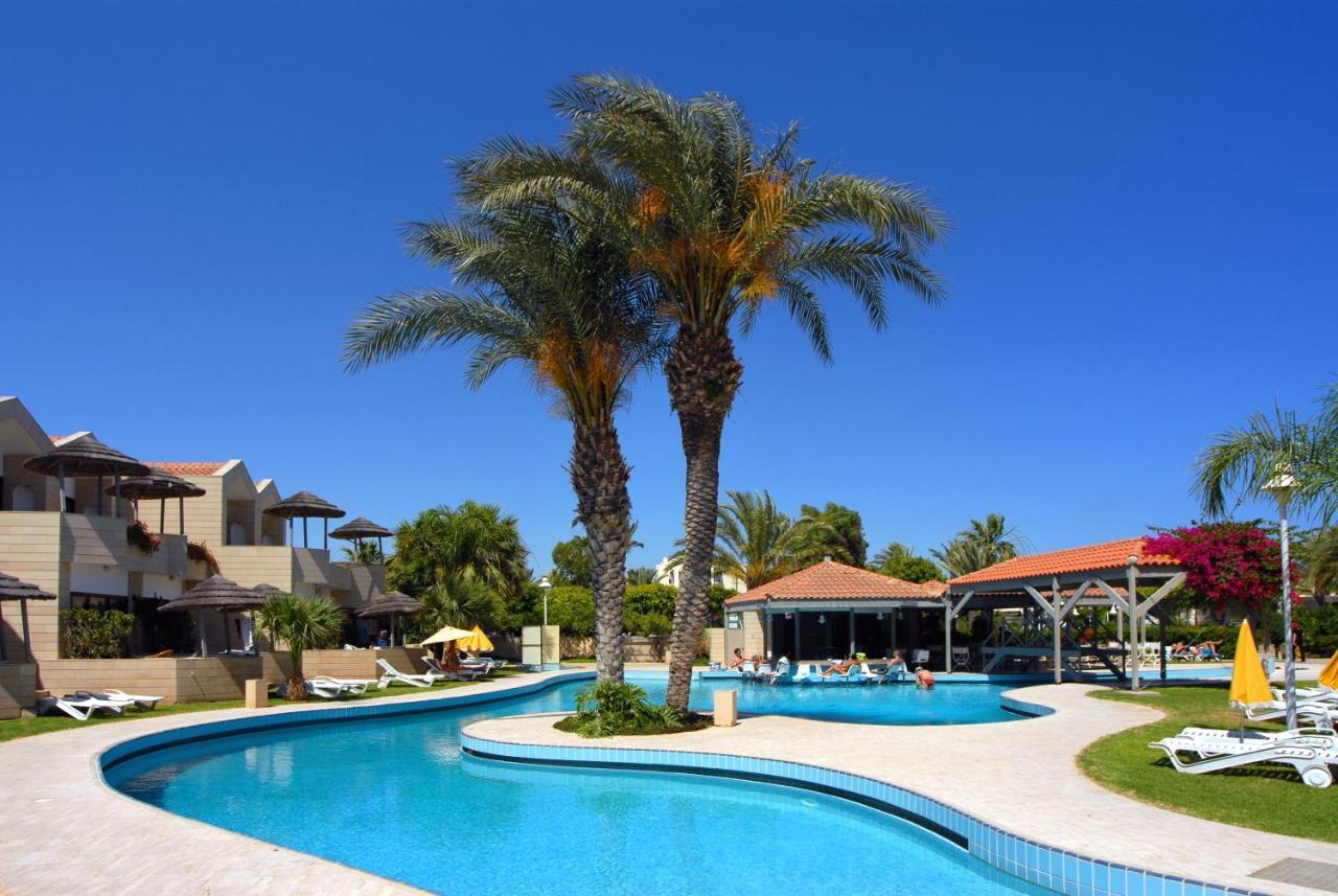 Palm Beach Hotel & Bungalows Larnaca Room photo